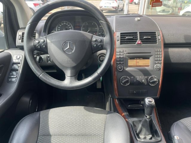 MERCEDES-BENZ A 180 usata, con Fendinebbia