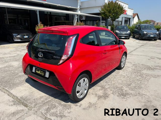 TOYOTA Aygo usata, con Airbag