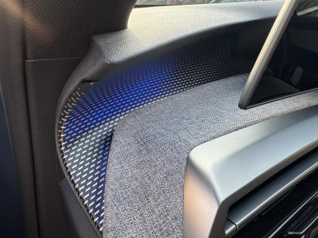 PEUGEOT 3008 usata, con Sedili riscaldati