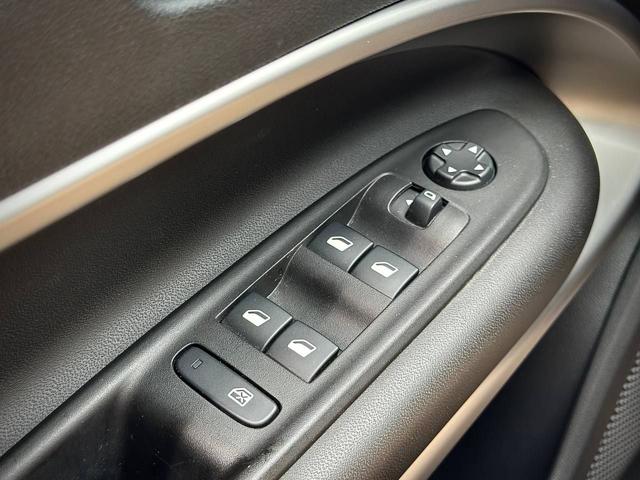 JEEP Avenger usata, con Touch screen