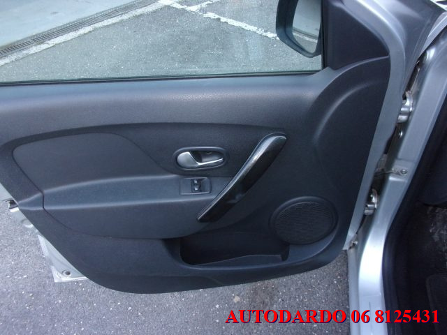 DACIA Logan usata, con Bluetooth