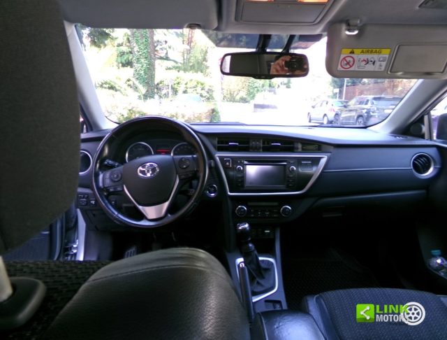 TOYOTA Auris usata, con Volante in pelle