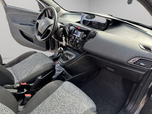 LANCIA Ypsilon usata, con ESP