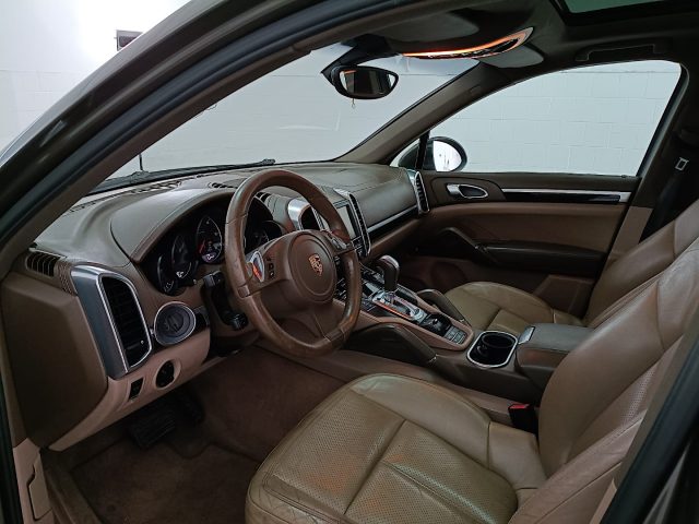 PORSCHE Cayenne usata, con Gancio traino