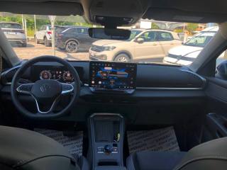 VOLKSWAGEN T-Roc usata, con Sensori di parcheggio posteriori