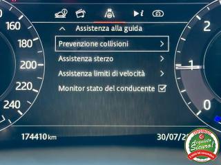 LAND ROVER Range Rover Velar usata, con Luci diurne LED