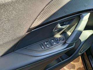 PEUGEOT 2008 usata, con Interni in pelle