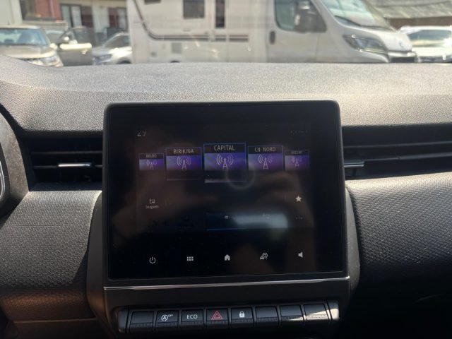 RENAULT Clio usata, con Touch screen