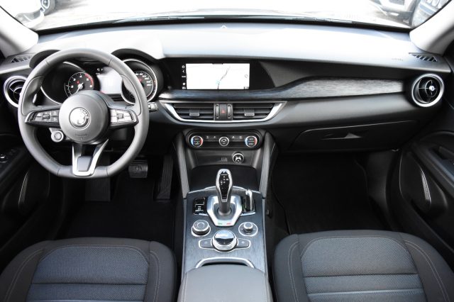 ALFA ROMEO Stelvio usata, con Cerchi in lega