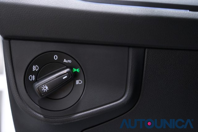 VOLKSWAGEN Polo usata, con Sensori di parcheggio anteriori