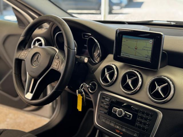 MERCEDES-BENZ GLA 200 usata 23