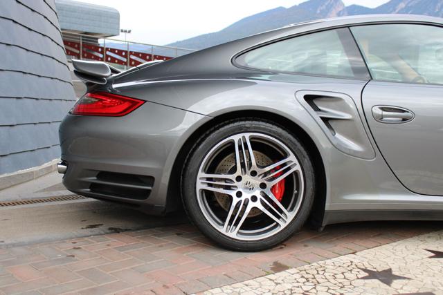PORSCHE 911 usata, con Autoradio