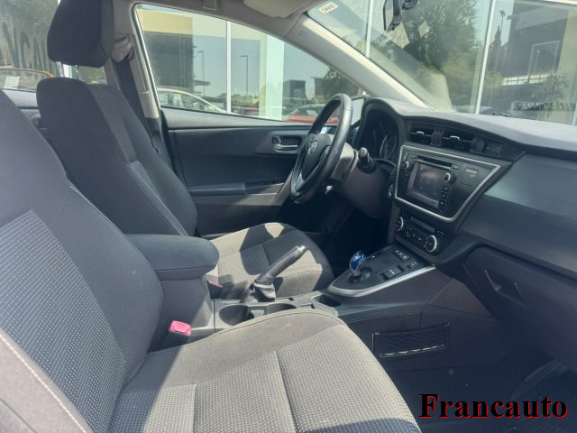 TOYOTA Auris usata, con Cerchi in lega