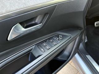 PEUGEOT 3008 usata, con Portapacchi