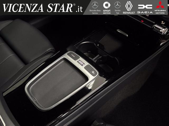 MERCEDES-BENZ A 180 usata, con USB