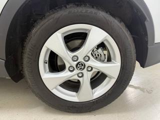 TOYOTA C-HR usata, con Autoradio