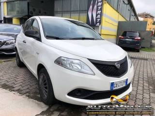 LANCIA Ypsilon 1.2 69 CV 5 porte GPL Ecochic Black and Noir