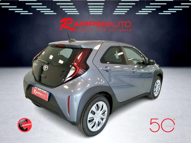 TOYOTA Aygo X usata 6