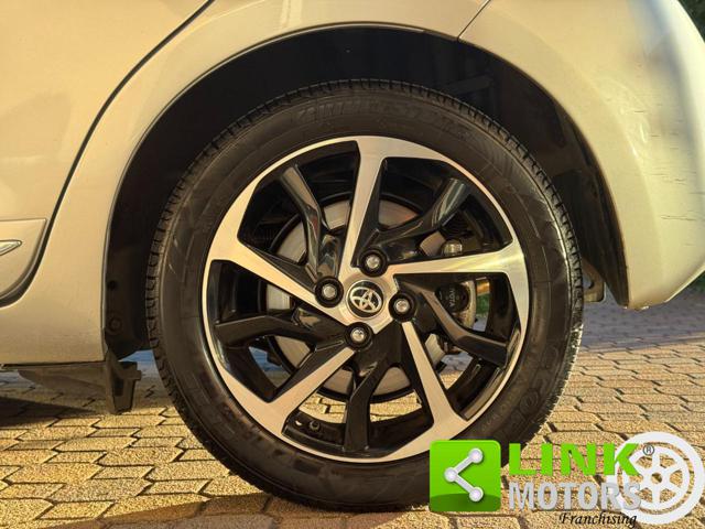 TOYOTA Yaris usata, con Controllo elettronico della corsia