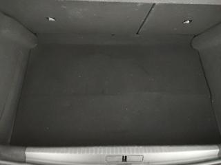 PEUGEOT 208 usata, con Sedile posteriore sdoppiato