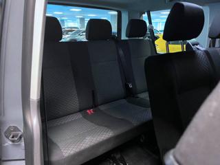 VOLKSWAGEN Caravelle usata, con Bluetooth