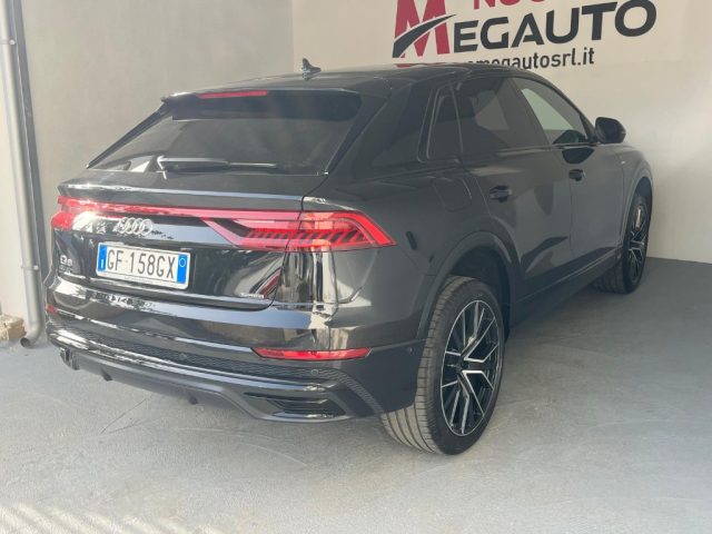 AUDI Q8 usata, con Autoradio