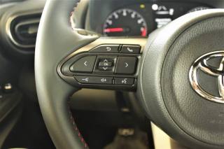 TOYOTA Yaris usata, con Controllo elettronico della corsia
