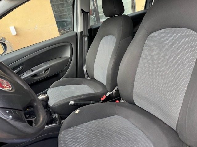 FIAT Grande Punto usata 9