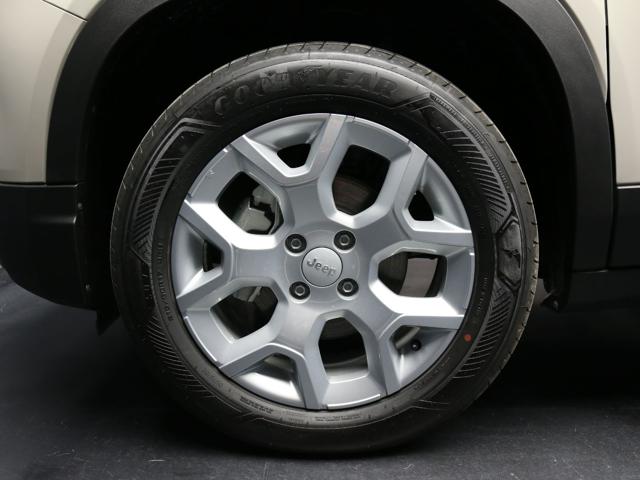 JEEP Avenger usata, con Autoradio