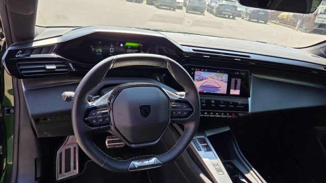 PEUGEOT 308 usata, con Sedili riscaldati