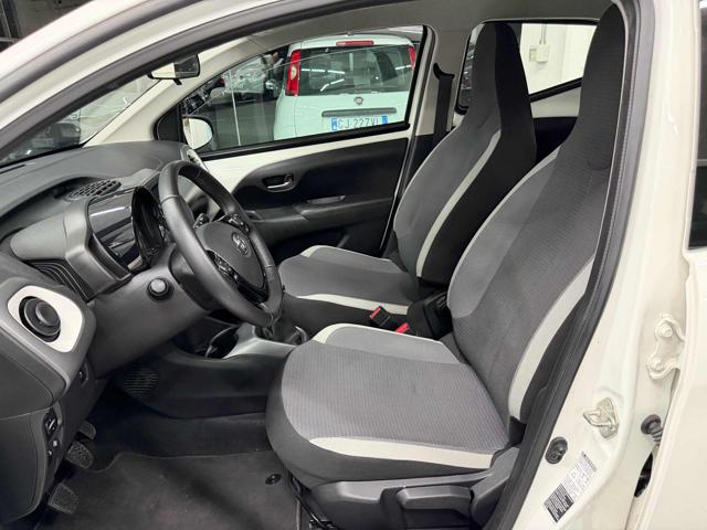 TOYOTA Aygo usata 21