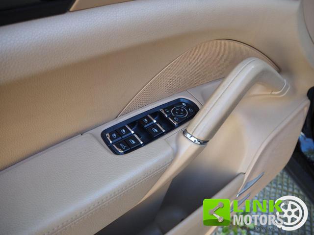 PORSCHE Cayenne usata, con Volante in pelle