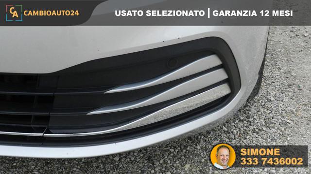 VOLKSWAGEN Golf usata, con Isofix