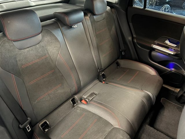 MERCEDES-BENZ GLA 180 usata, con Fari Xenon