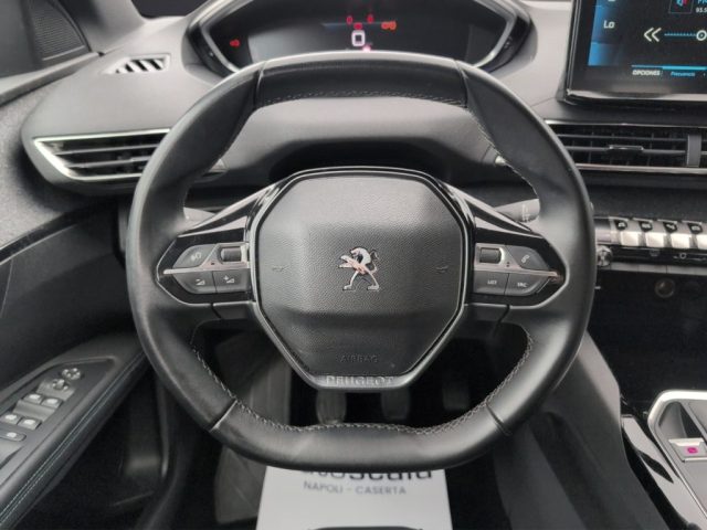 PEUGEOT 3008 usata, con Volante in pelle