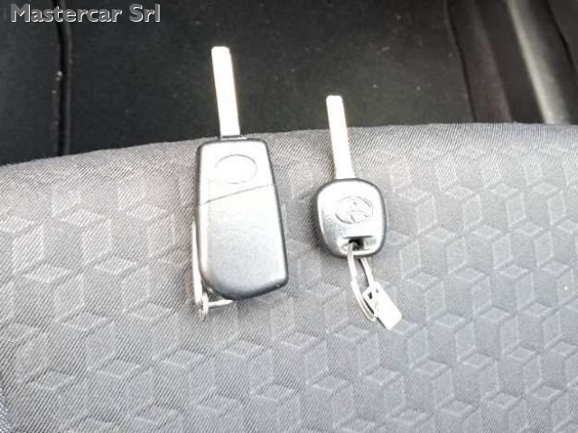TOYOTA Yaris usata, con Controllo trazione
