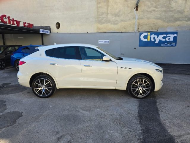 MASERATI Levante usata, con Alzacristalli elettrici