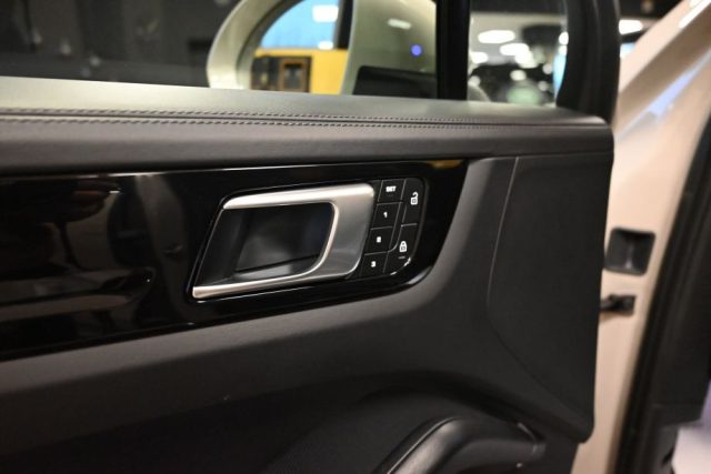 PORSCHE Cayenne usata 129