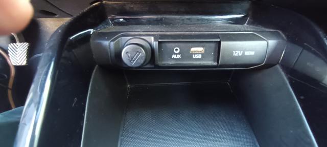 KIA Stonic usata 23