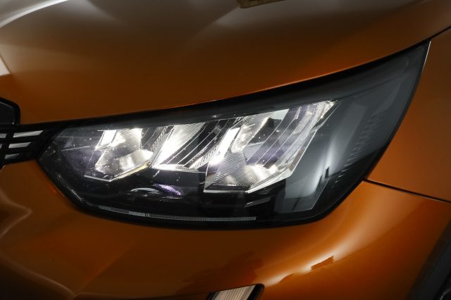 PEUGEOT 2008 usata 8