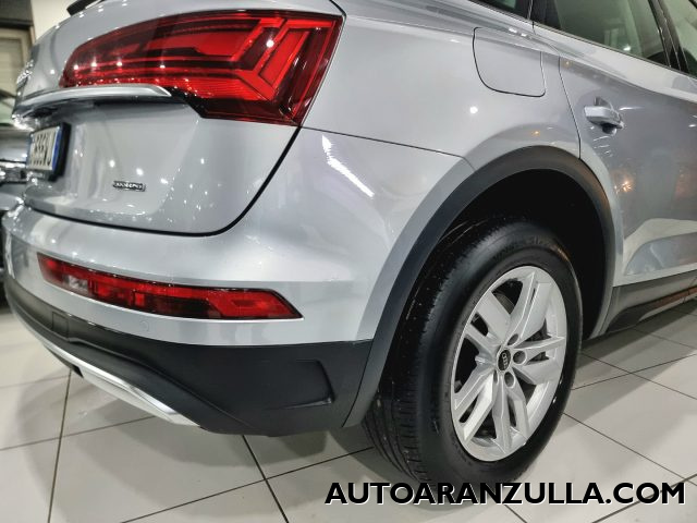 AUDI Q5 usata, con Sensori di parcheggio anteriori