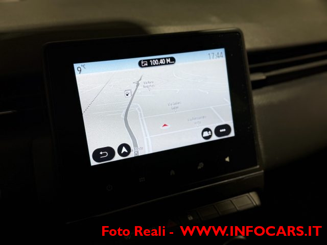 RENAULT Clio usata, con Sistema di navigazione