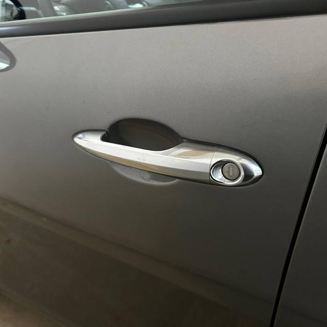 LANCIA Ypsilon usata, con Luci diurne