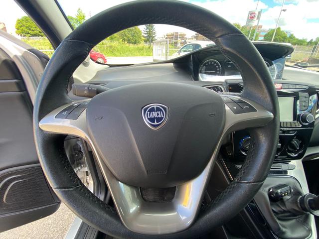 LANCIA Ypsilon usata, con ESP