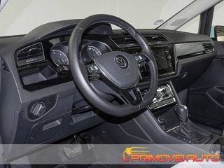 VOLKSWAGEN Touran usata, con Airbag
