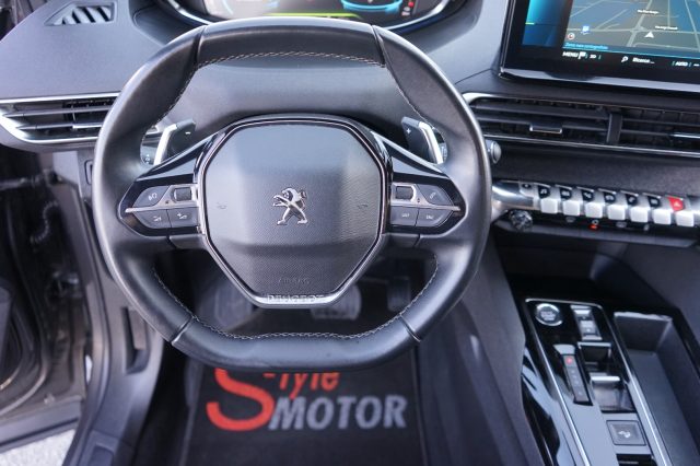 PEUGEOT 3008 usata, con Telecamera per parcheggio assistito