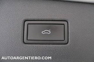 VOLKSWAGEN Tiguan usata, con Sensore di luce