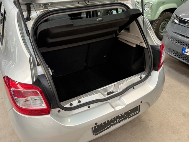 DACIA Sandero usata, con Touch screen