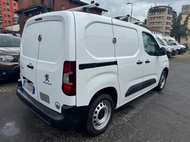 PEUGEOT Partner usata, con Alzacristalli elettrici