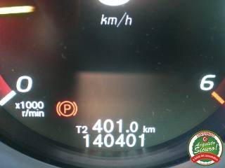 VOLVO V40 Cross Country usata 17